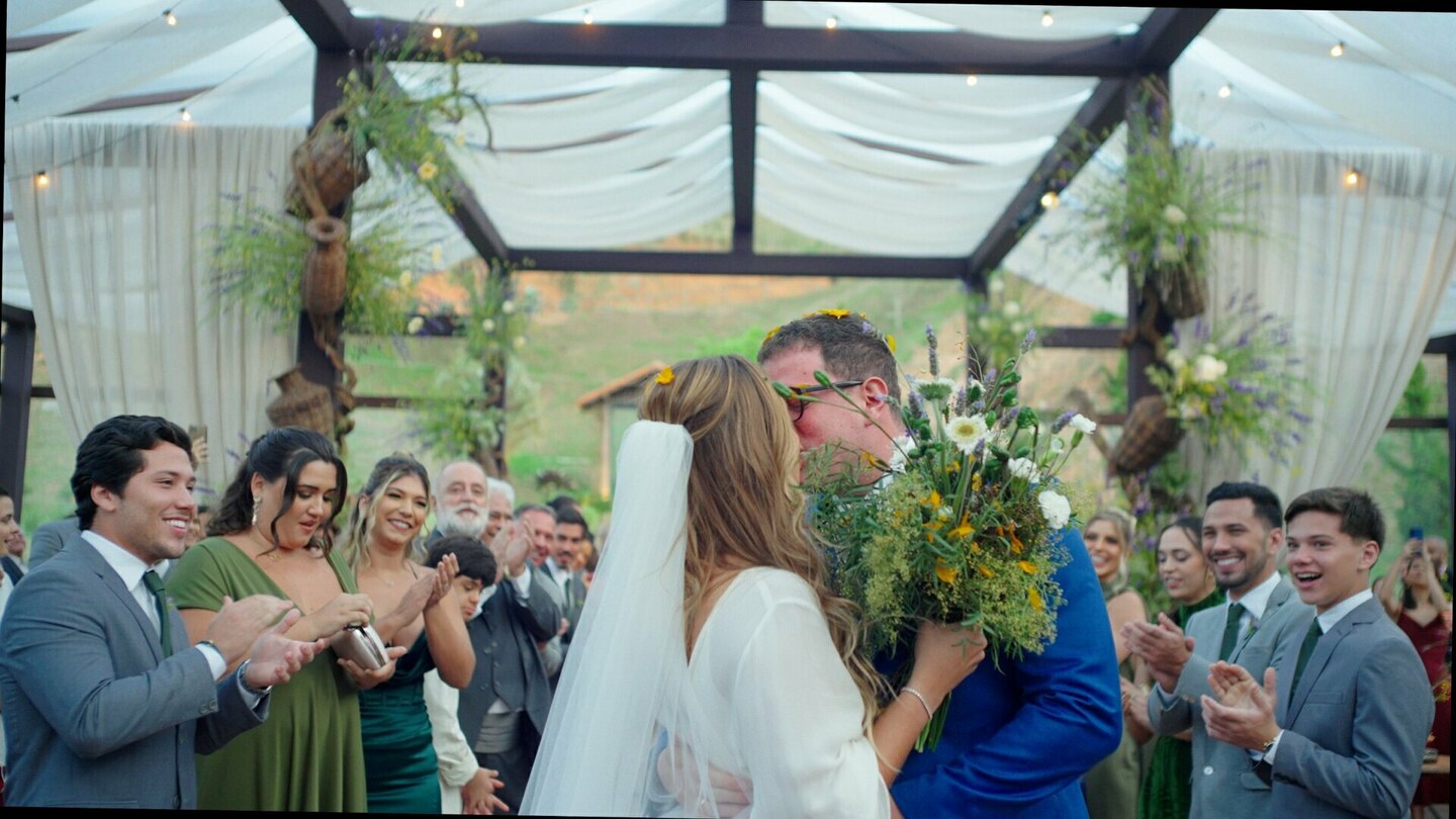 João e Manu: Um Amor que Floresce no Haras Beija Flor em Nova Friburgo