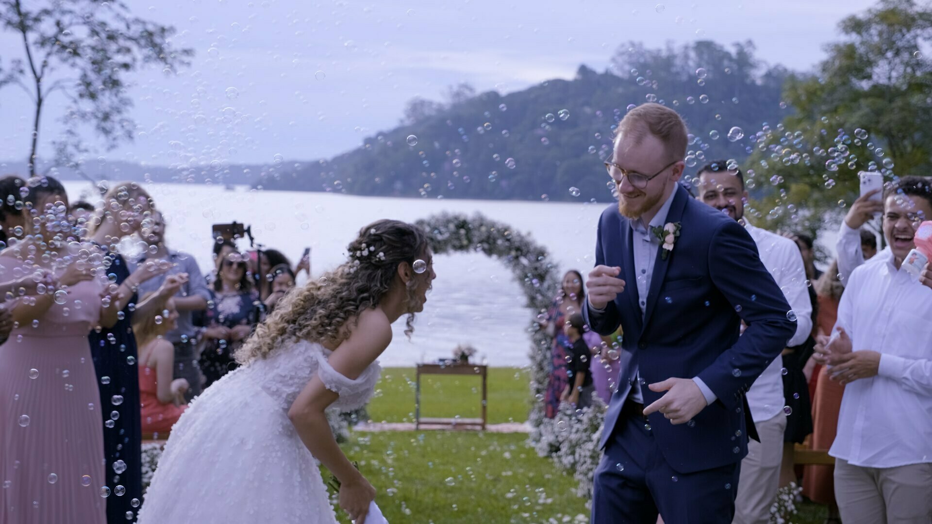 Um Amor que Atravessa Fronteiras: O Casamento de Bárbara e Finn no Porto São Jorge